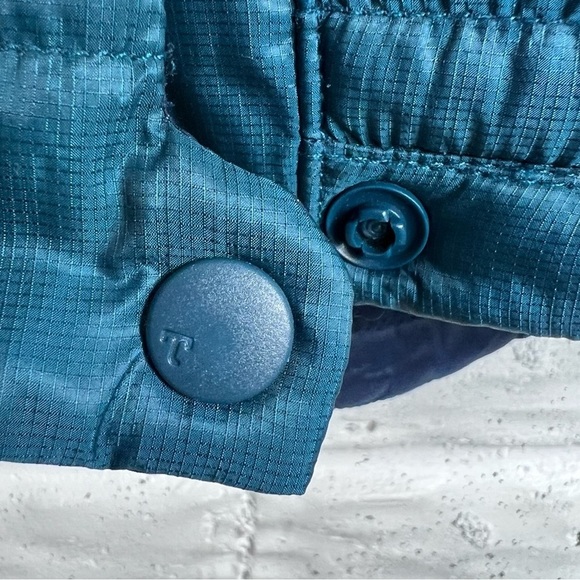 TOAD & CO. Women’s XS Airvoyant Deep Teal color-block snap up puffer vest - Picture 5 of 10